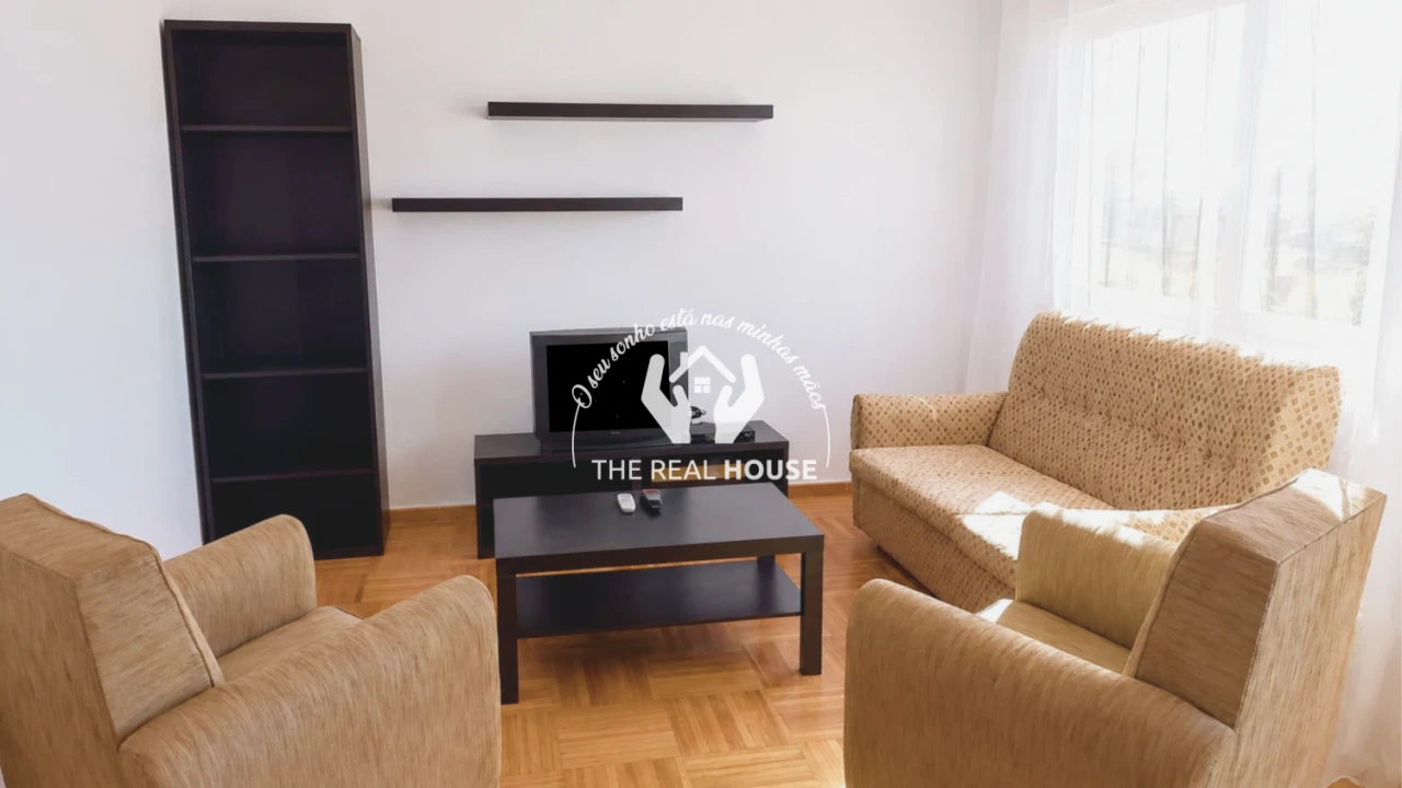 Apartamento T2 para Venda em Caniço Foto 2