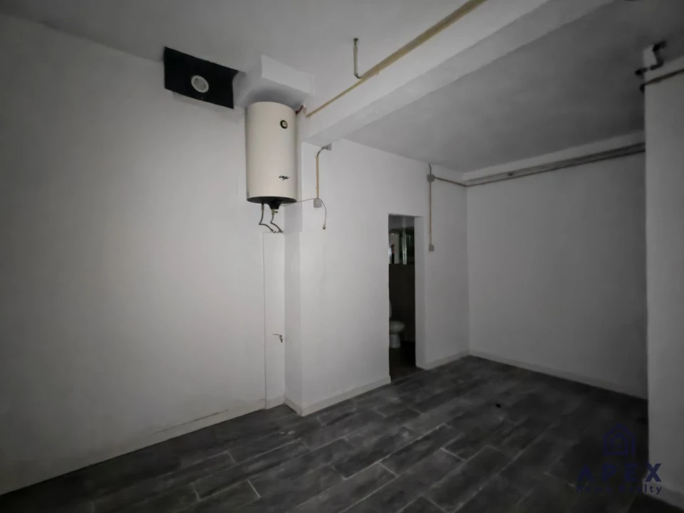 Loja para Venda em Sacavém e Prior Velho Foto 3