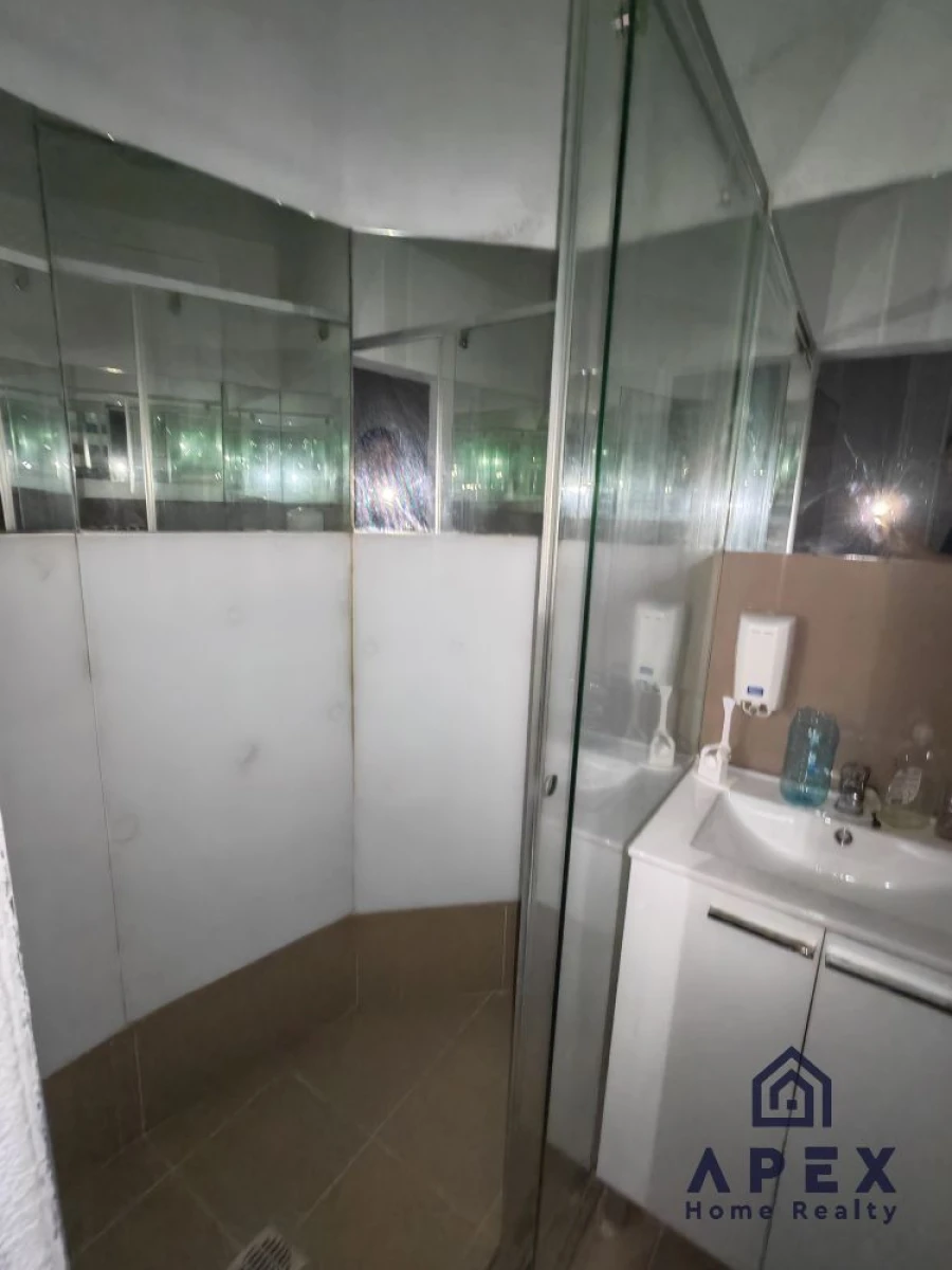 Loja para Venda em Sacavém e Prior Velho Foto 5