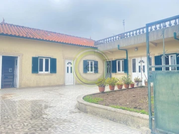 Moradia T3 para Venda em Aver-O-Mar, Amorim e Terroso