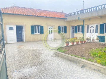 Moradia T3 para Venda em Aver-O-Mar, Amorim e Terroso