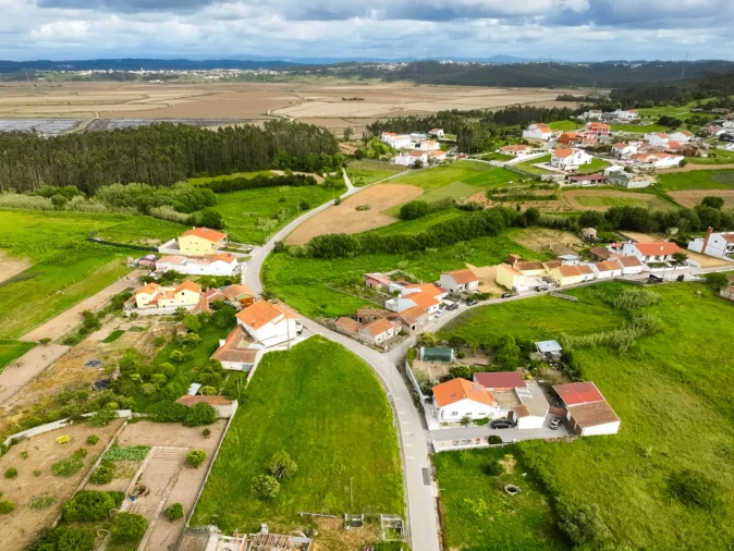 Moradia T3 para Venda em Lavos Foto 24