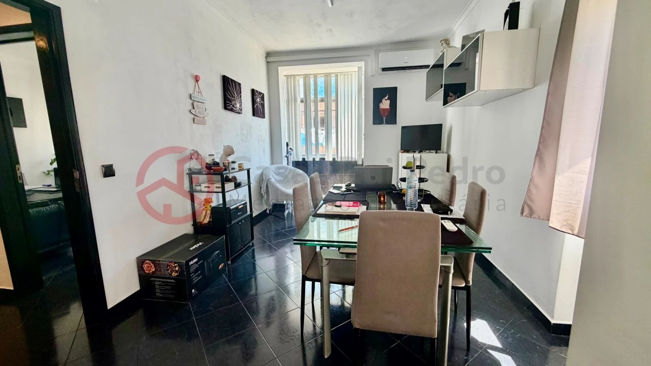 Apartamento T2 para Venda em Amora Foto 9