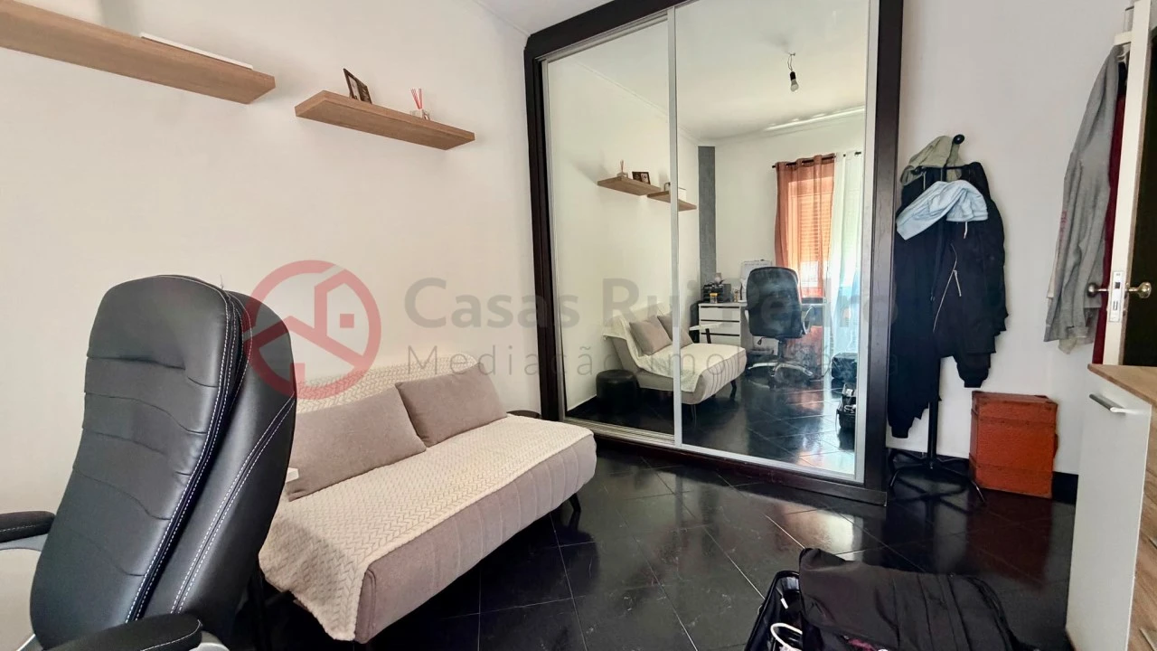 Apartamento T2 para Venda em Amora Foto 23