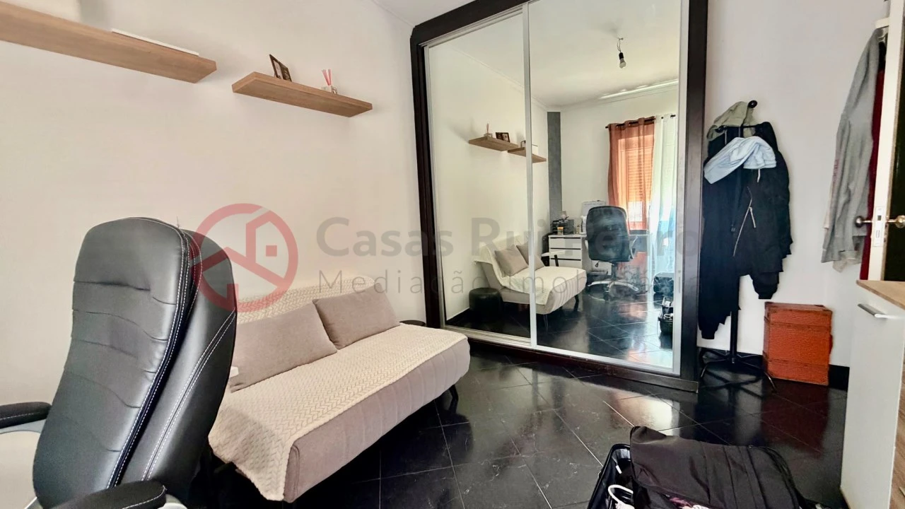 Apartamento T2 para Venda em Amora Foto 25