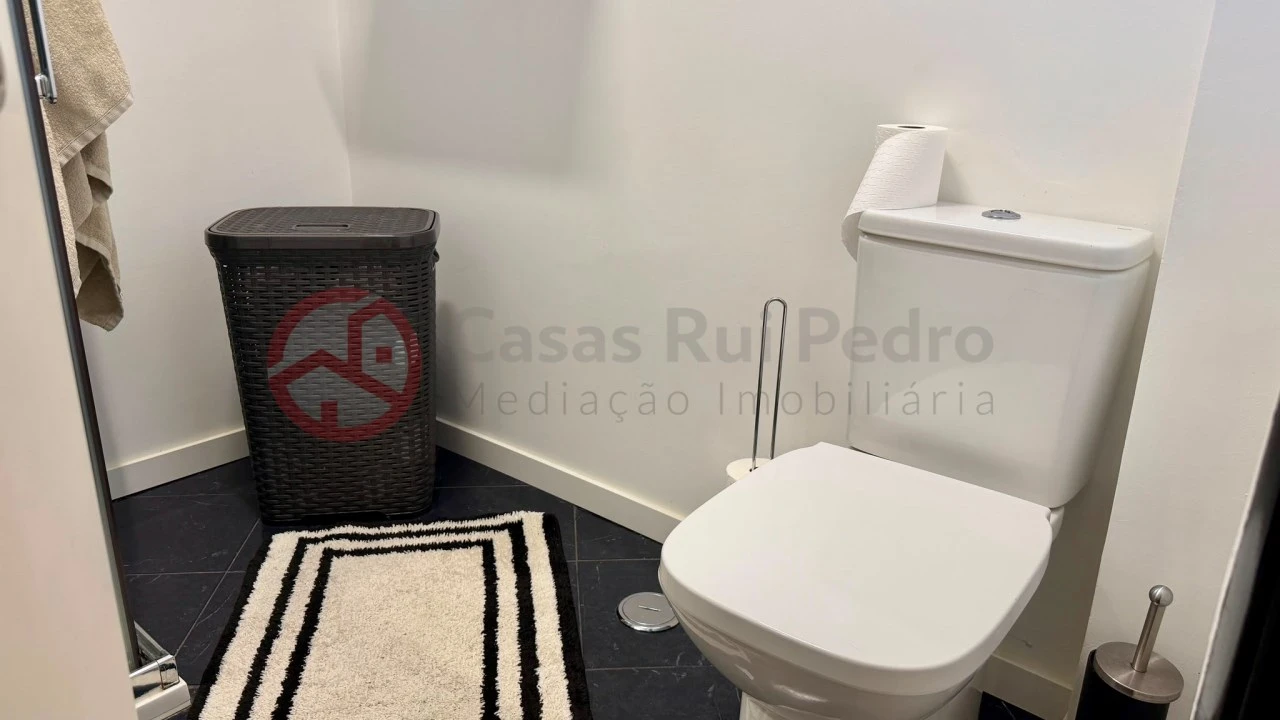Apartamento T2 para Venda em Amora Foto 28