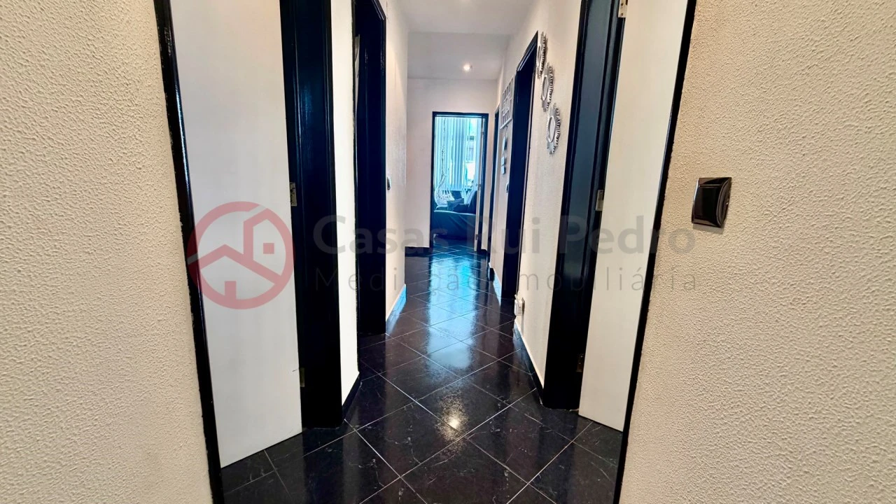 Apartamento T2 para Venda em Amora Foto 31