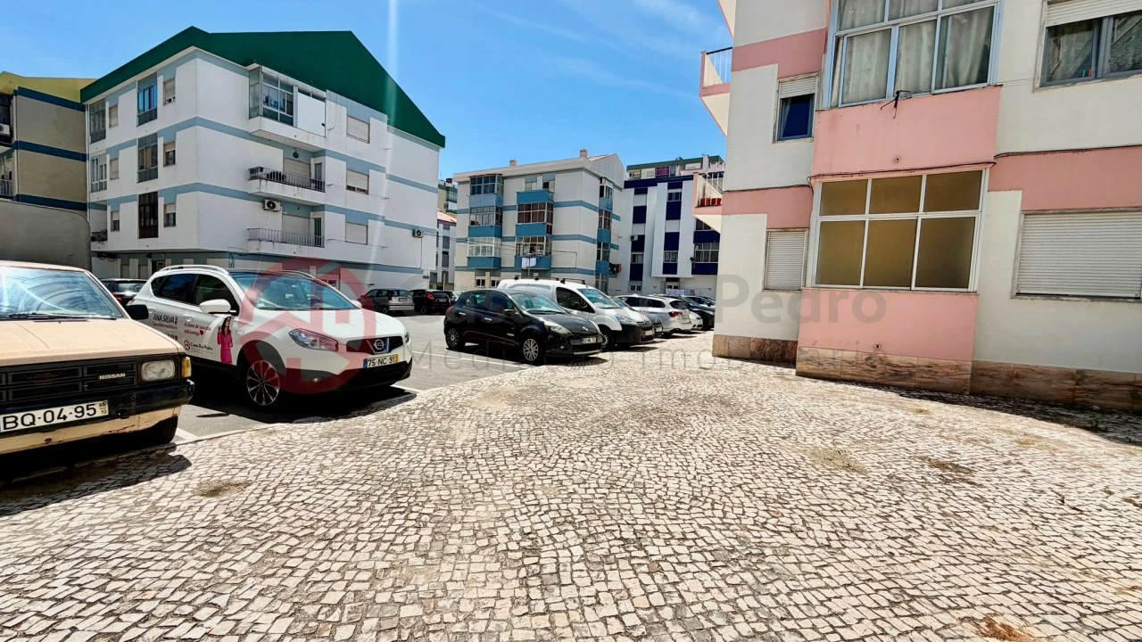 Apartamento T2 para Venda em Amora Foto 36