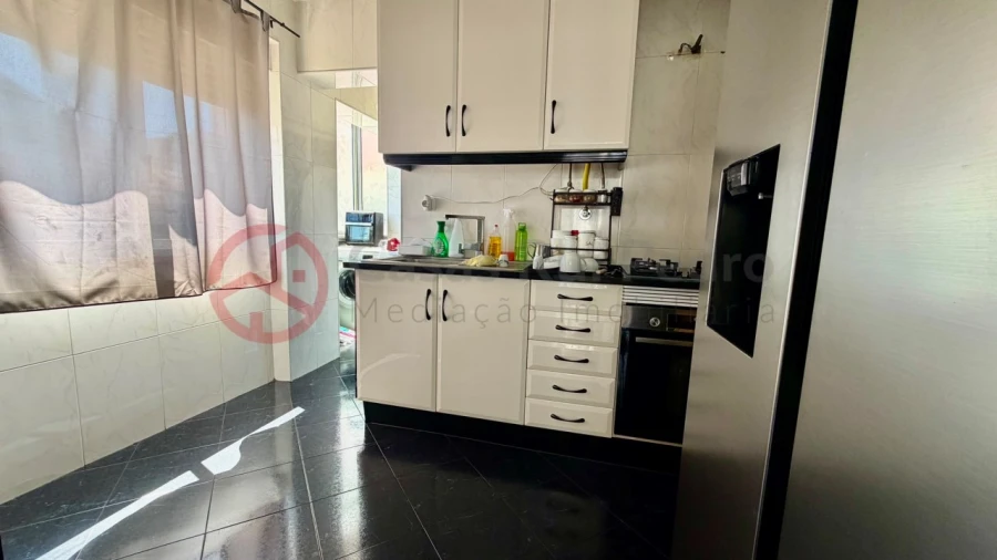 Apartamento T2 para Venda em Amora Foto 17