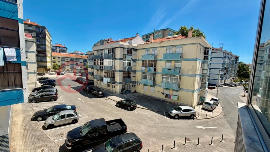 Apartamento T2 para Venda em Amora Foto 37