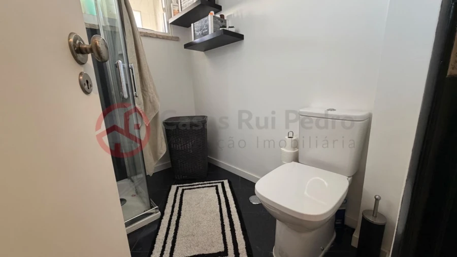 Apartamento T2 para Venda em Amora Foto 54