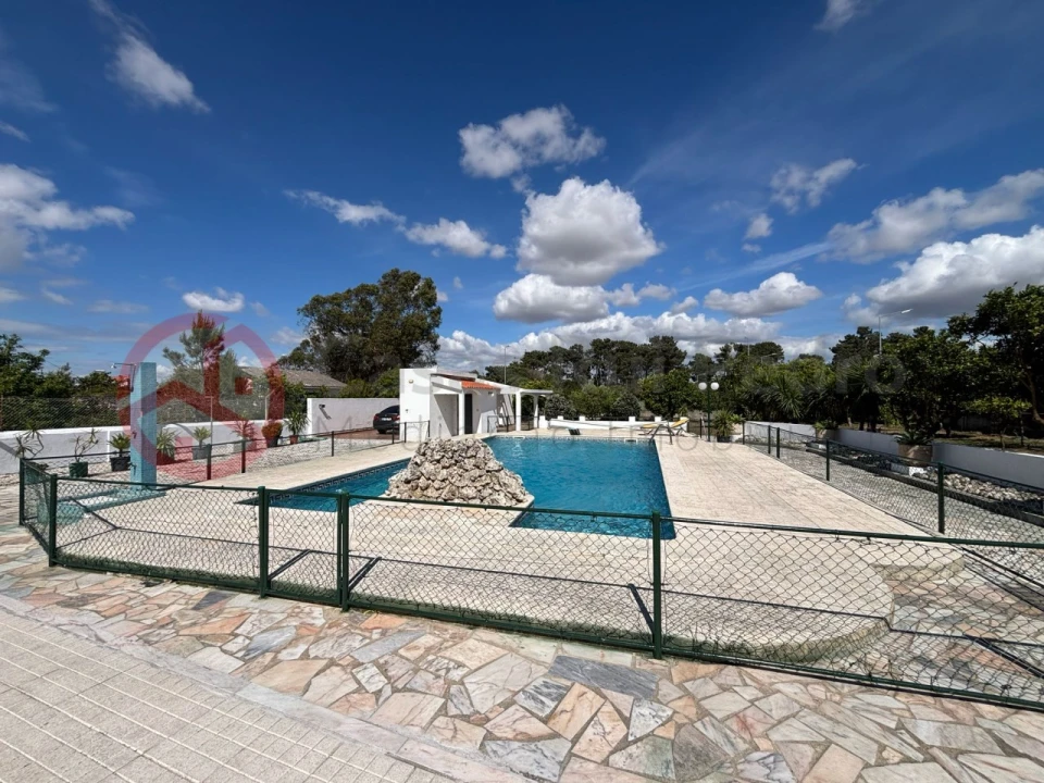 Moradia T4 para Venda em Quinta do Conde Foto 2
