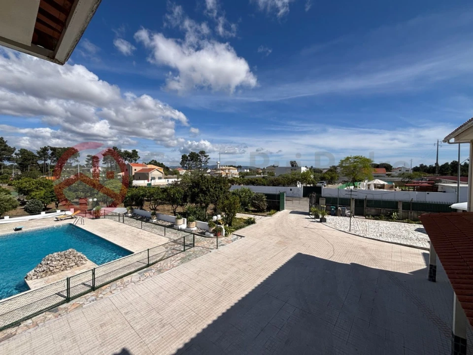 Moradia T4 para Venda em Quinta do Conde Foto 3