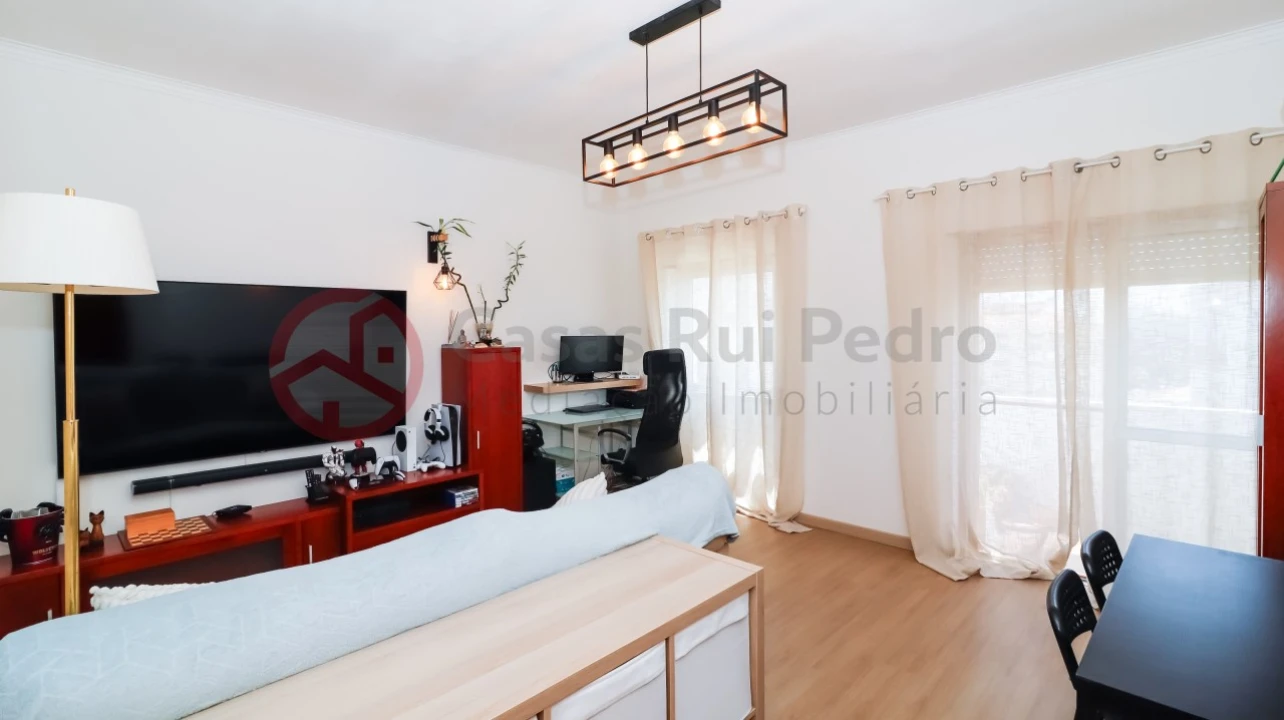 Apartamento T3 para Venda em Corroios Foto 3