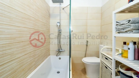 Apartamento T3 para Venda em Corroios