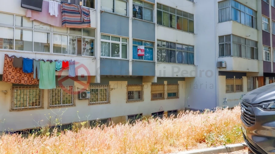 Apartamento T3 para Venda em Corroios Foto 22