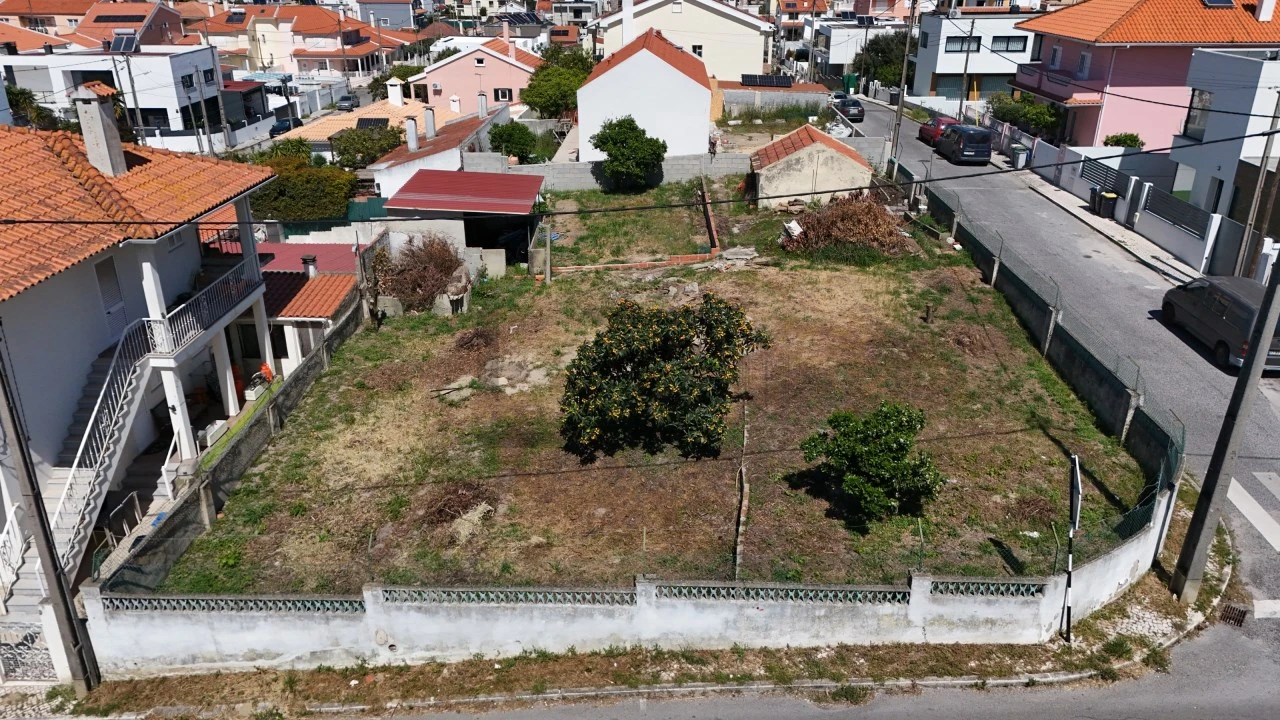 Moradia T3 para Venda em Charneca de Caparica e Sobreda Foto 14