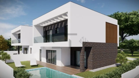 Moradia T3 para Venda em Charneca de Caparica e Sobreda