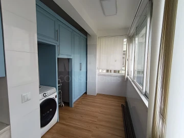 Apartamento T3 para Arrendamento em São Domingos de Benfica