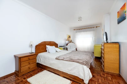 Apartamento T2 para Venda em Agualva e Mira-Sintra