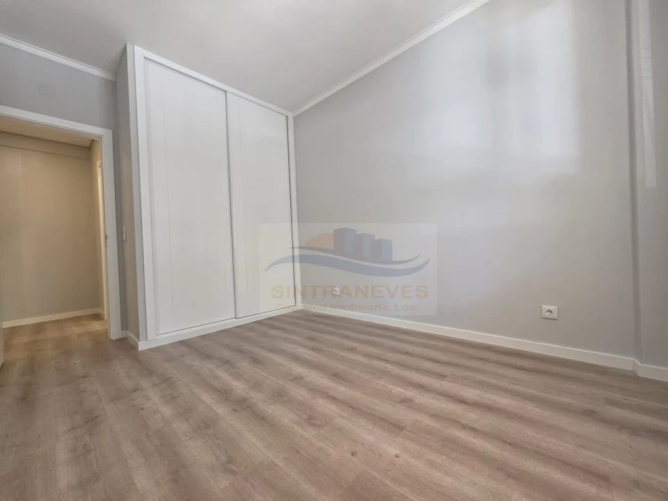 Apartamento T2 para Venda em Águas Livres Foto 15