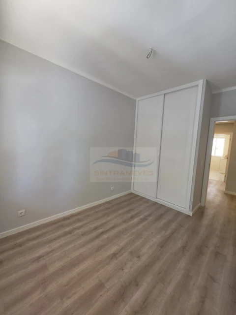 Apartamento T2 para Venda em Águas Livres