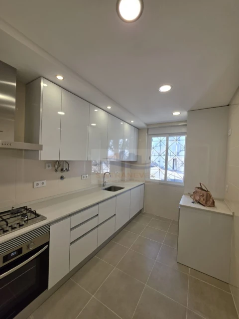 Apartamento T2 para Venda em Águas Livres