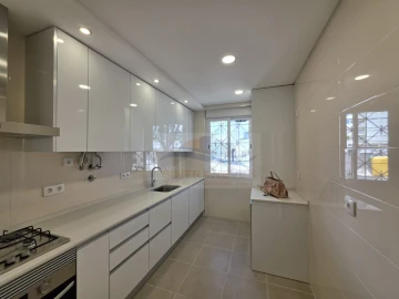 Apartamento T2 para Venda em Águas Livres