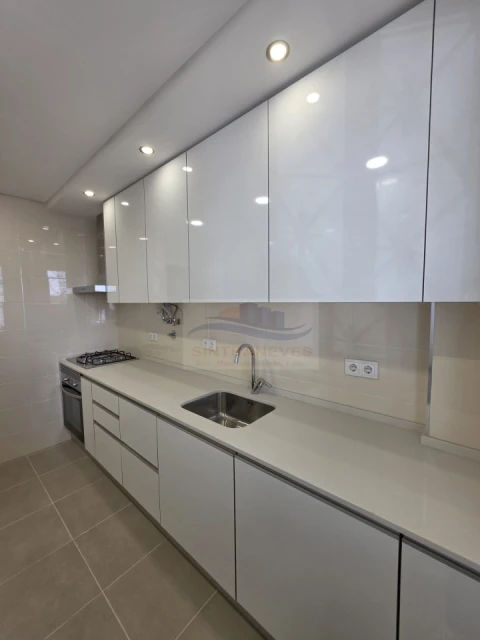 Apartamento T2 para Venda em Águas Livres