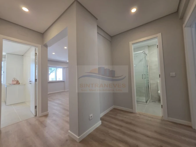 Apartamento T2 para Venda em Águas Livres Foto 5
