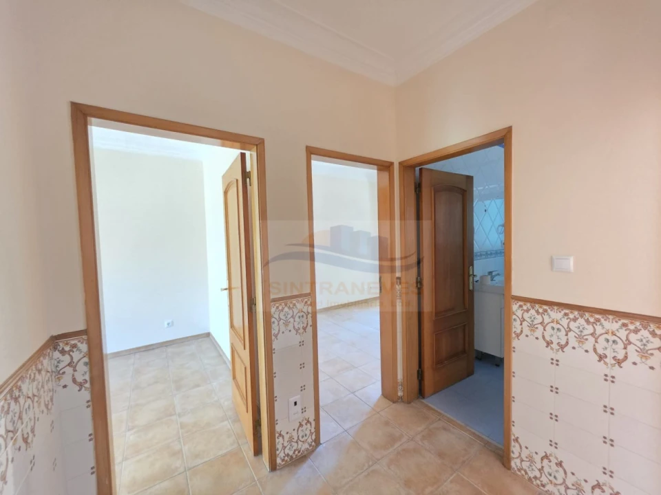 Apartamento T2 para Venda em Águas Livres Foto 4