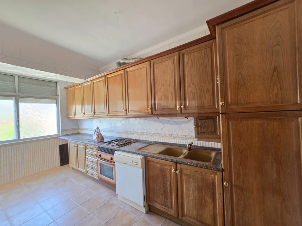 Apartamento T2 para Venda em Águas Livres Foto 17