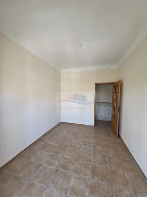 Apartamento T2 para Venda em Águas Livres