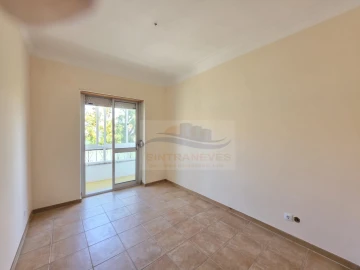 Apartamento T2 para Venda em Águas Livres