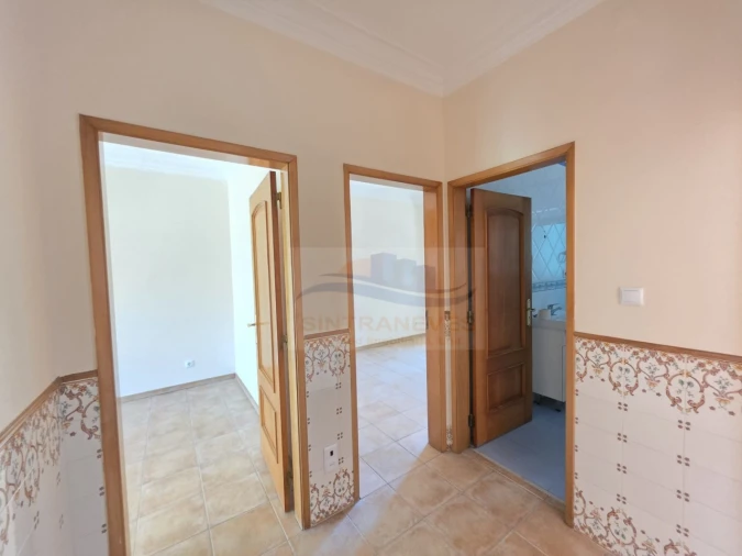 Apartamento T2 para Venda em Águas Livres Foto 4