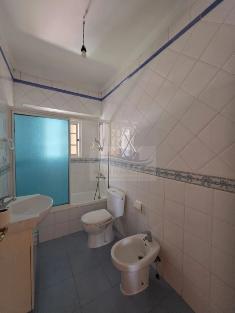 Apartamento T2 para Venda em Águas Livres Foto 22