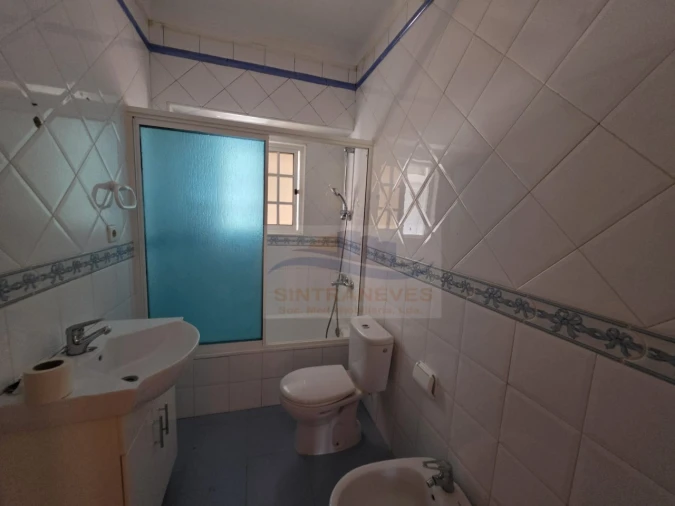 Apartamento T2 para Venda em Águas Livres Foto 24