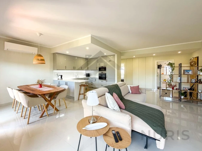 Apartamento T2 para Venda em Portimão Foto 8