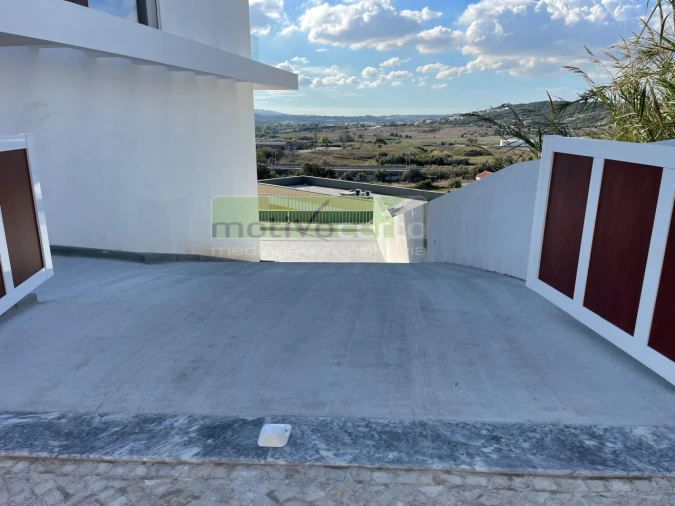 Moradia T3 para Venda em Almargem do Bispo, Pêro Pinheiro e Montelavar Foto 36