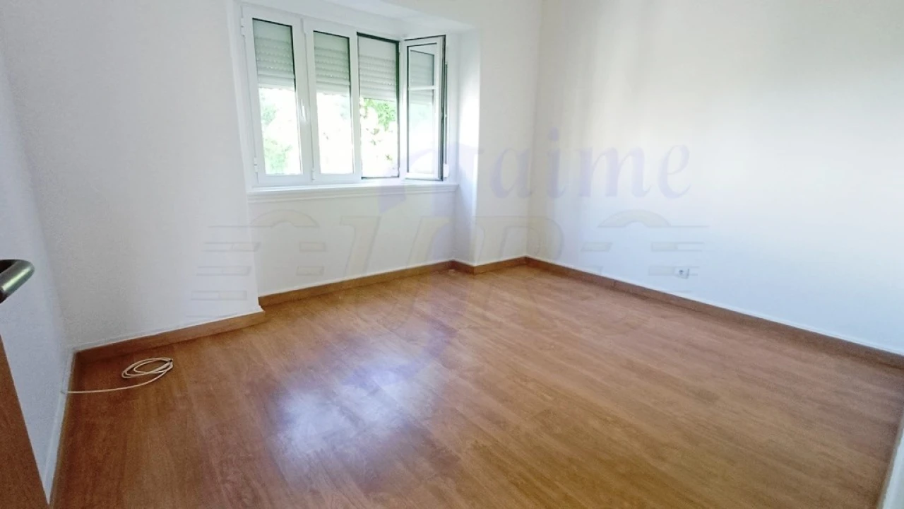 Apartamento T4 para Venda em Rio de Mouro Foto 13