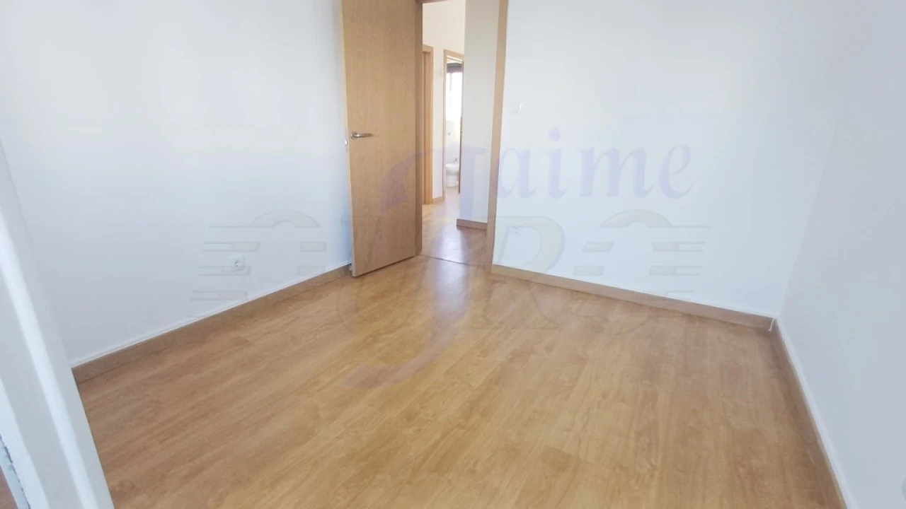 Apartamento T4 para Venda em Rio de Mouro Foto 16