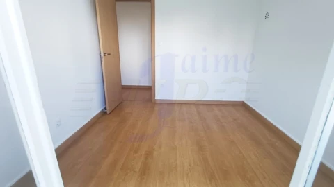 Apartamento T4 para Venda em Rio de Mouro