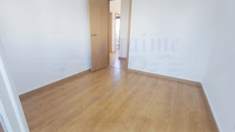 Apartamento T4 para Venda em Rio de Mouro