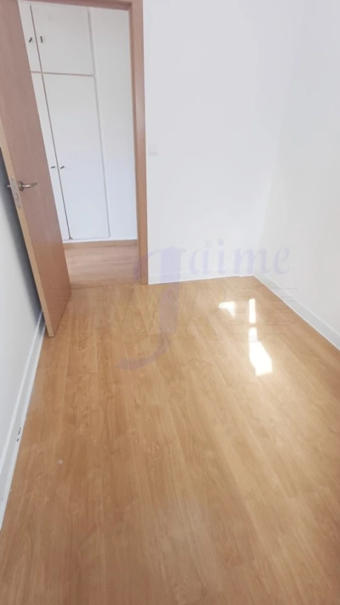 Apartamento T4 para Venda em Rio de Mouro