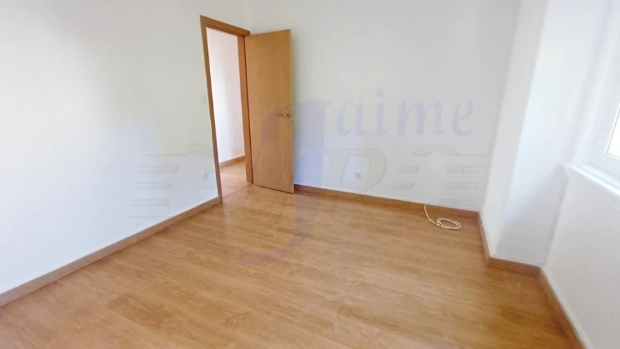 Apartamento T4 para Venda em Rio de Mouro Foto 14