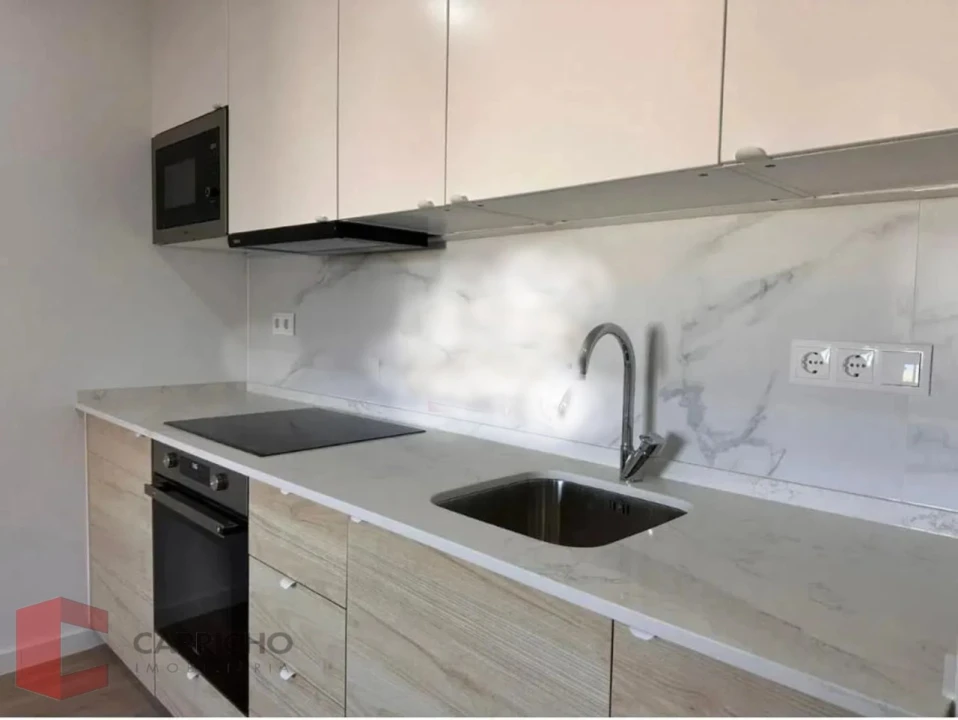 Apartamento T1 para Venda em Venteira Foto 6