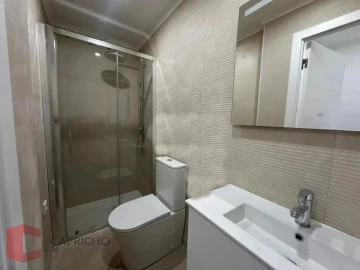 Apartamento T1 para Venda em Venteira