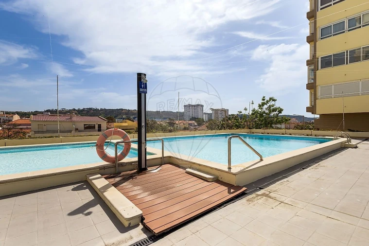 Apartamento T1 para Venda em Costa da Caparica Foto 31