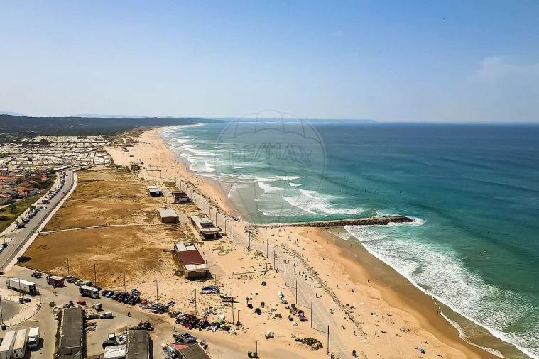 Apartamento T1 para Venda em Costa da Caparica Foto 36
