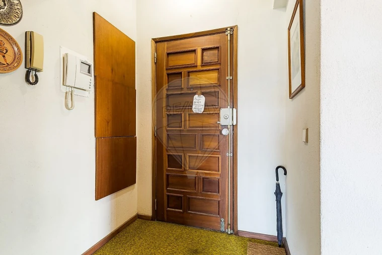 Apartamento T1 para Venda em Costa da Caparica Foto 5